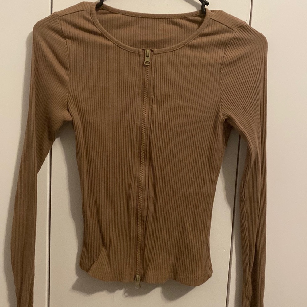 Long sleeve zip up top